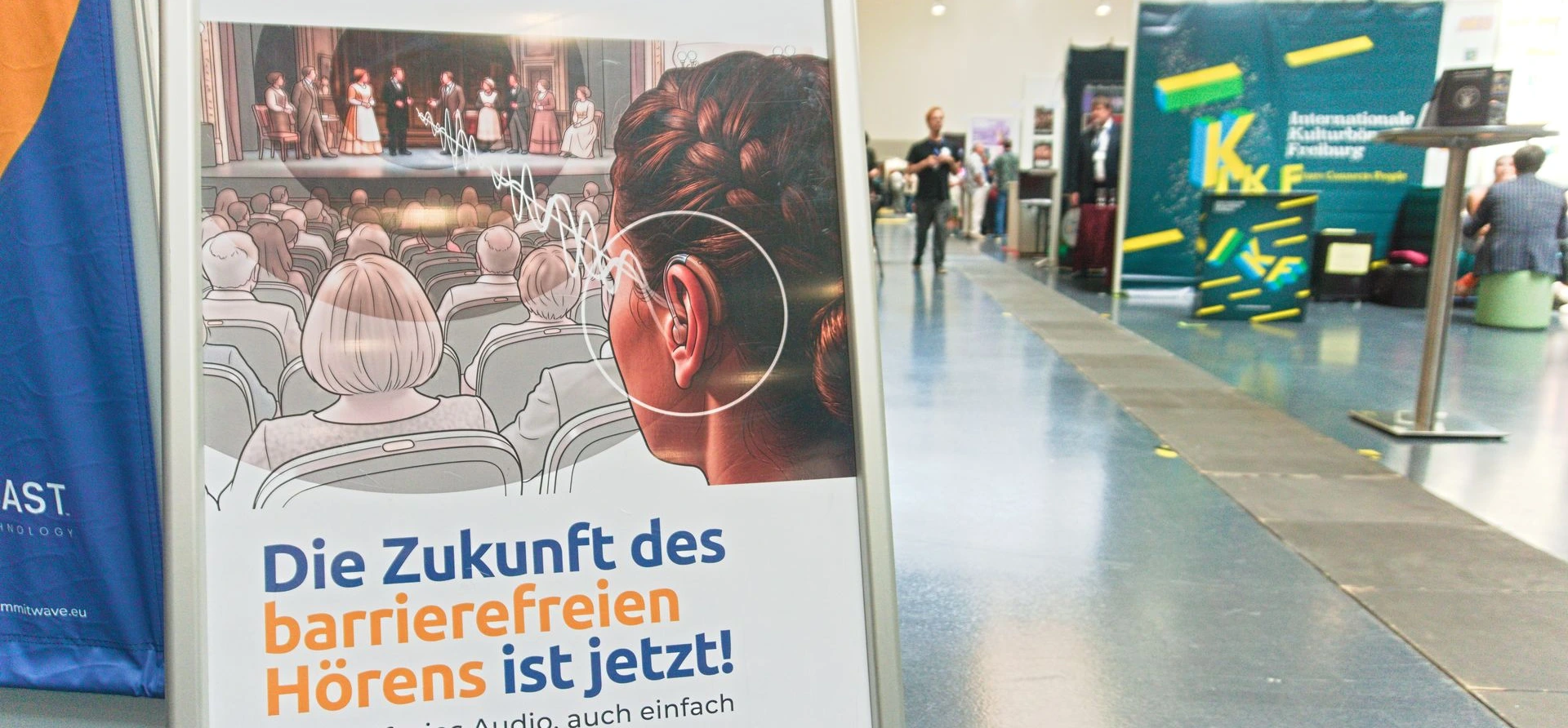 Auracast Zukunft Messe Kundenstopper